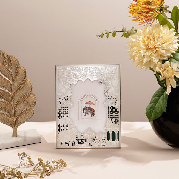 Royal Heritage - (Silver)