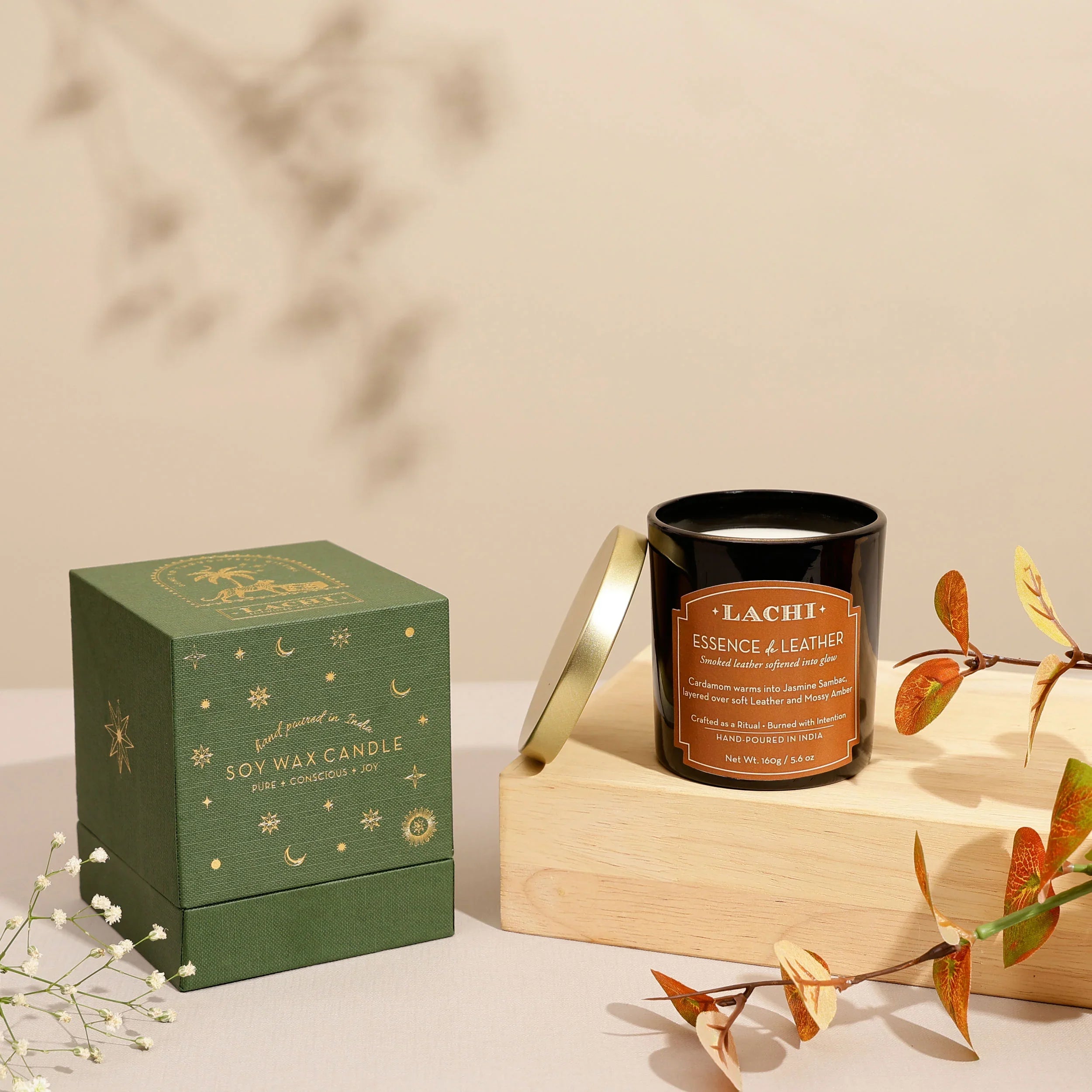 Essence De Leather - CANDLE