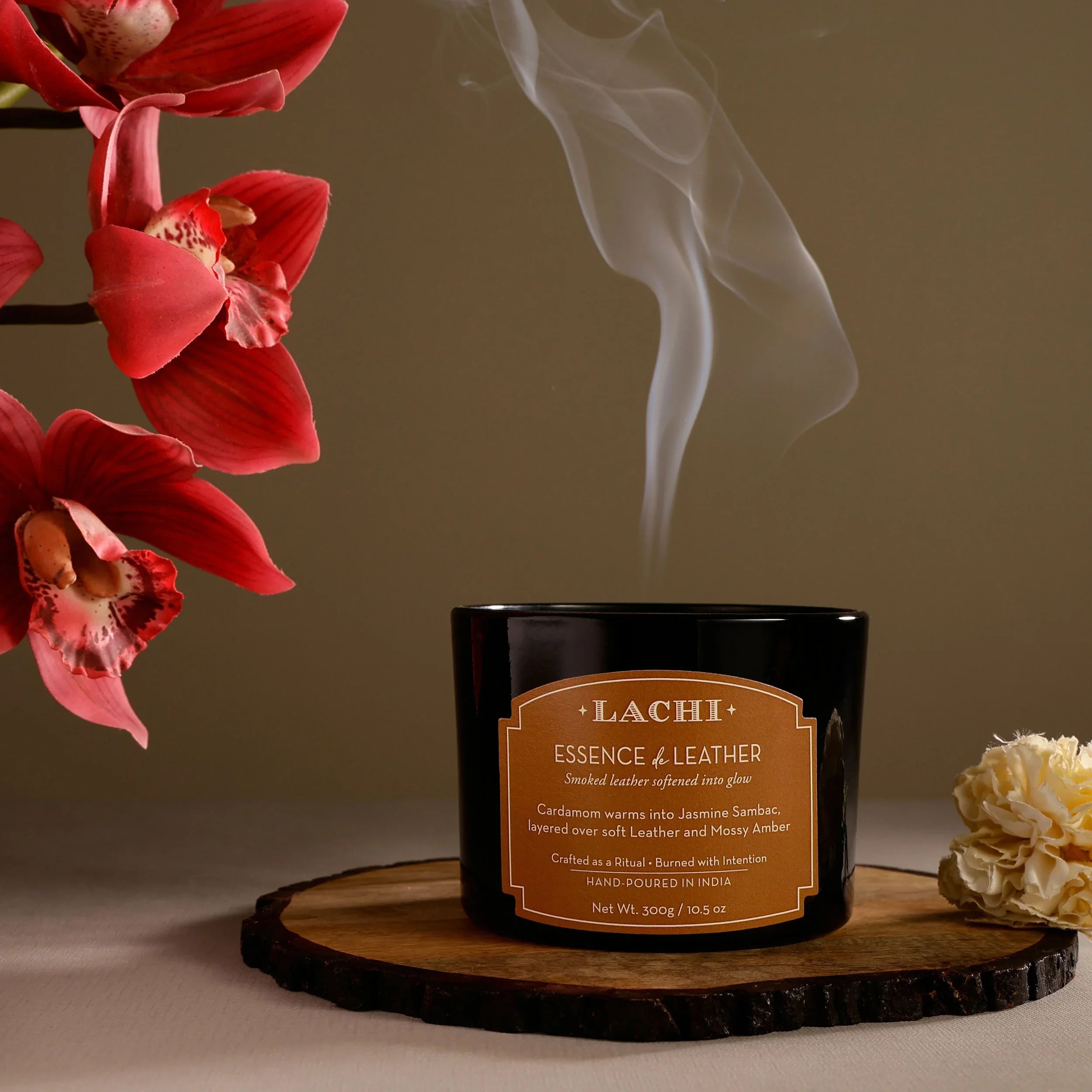 Essence De Leather - CANDLE