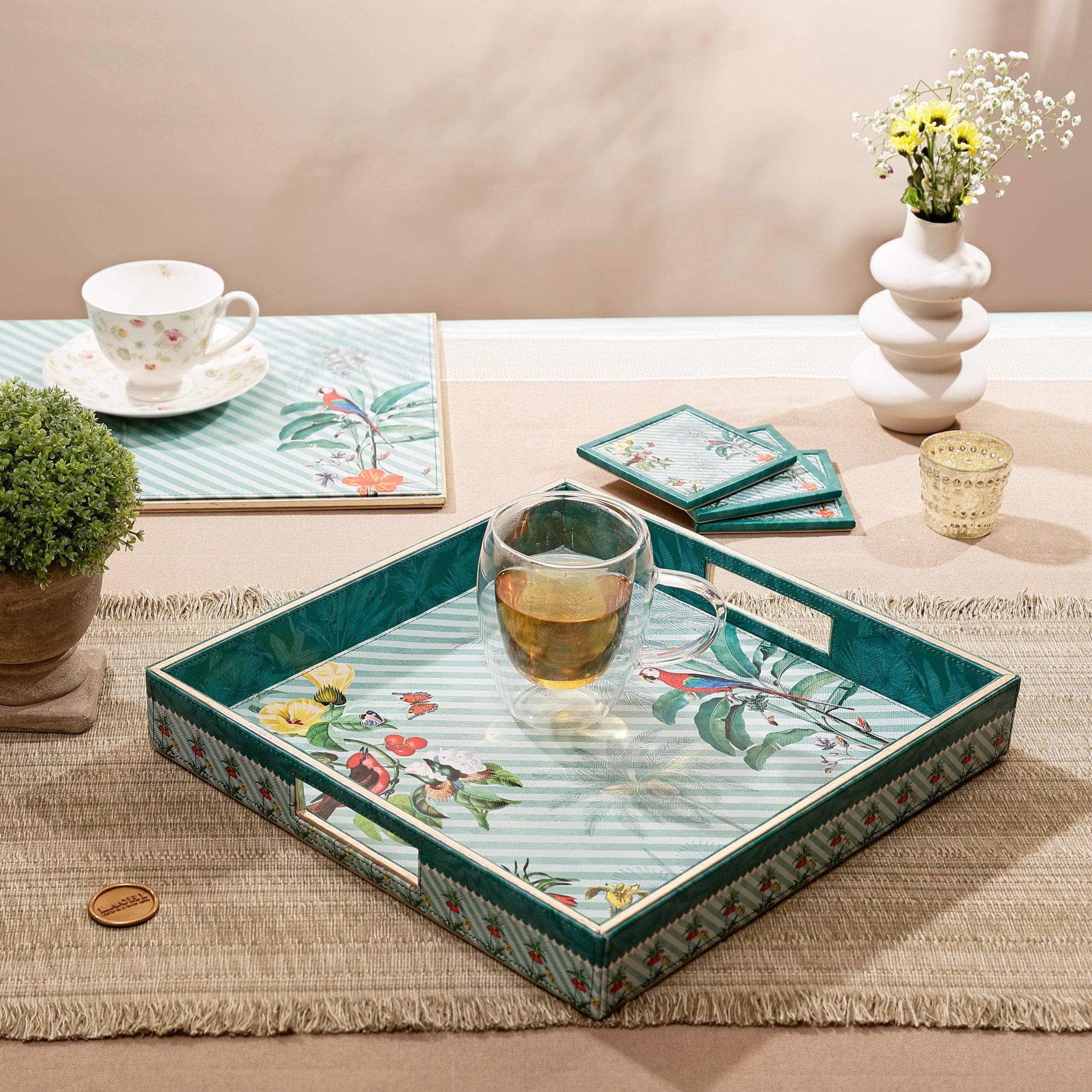 Verdura Court - Square Tray