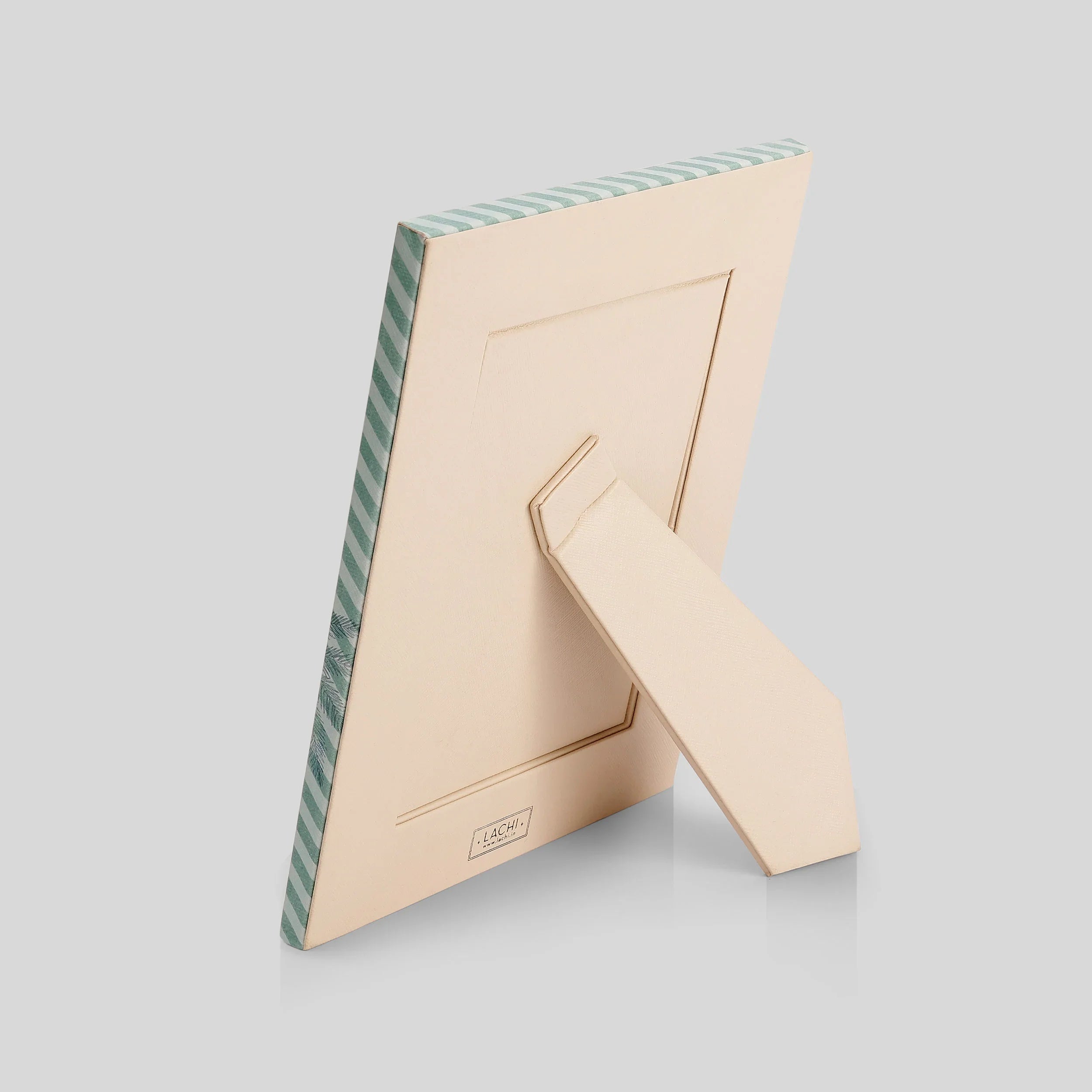 Verdura Court - Photo Frame