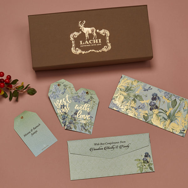 Premium PSD | Wedding invitation card mockup with envelope, gift box and  eucalyptus twigs